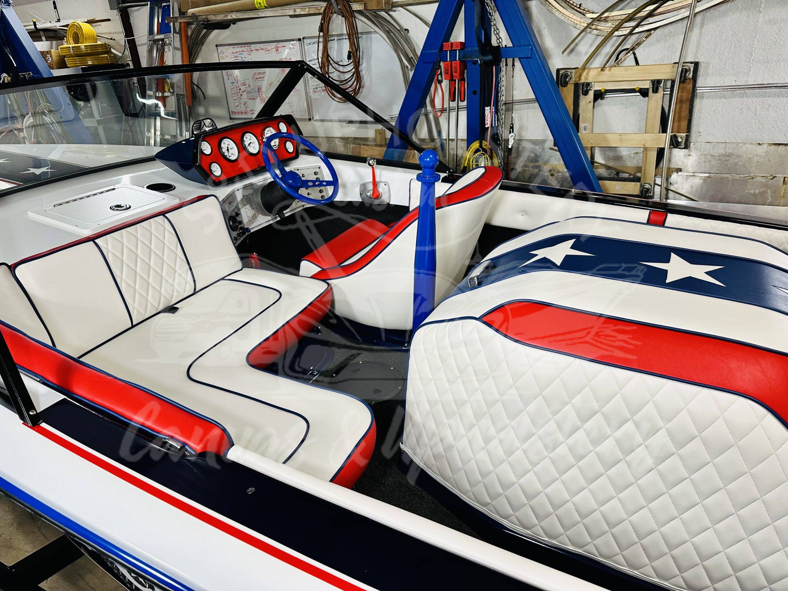 Classic Style: Mastercraft Vintage Ski Boat Upholstery